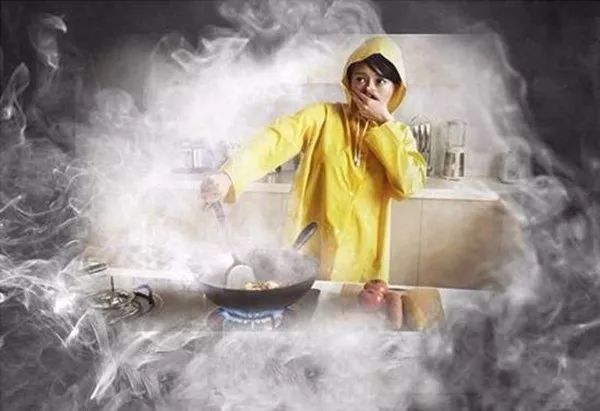 TA一日三餐的煙癮你知道嗎？佳歌集成灶化身戒煙能手