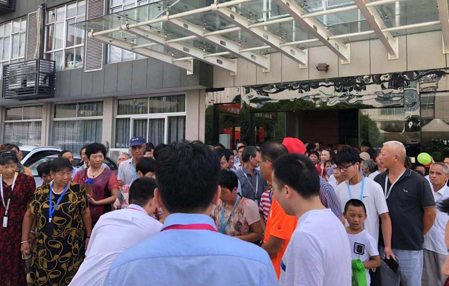 百人大戰(zhàn)??！佳歌集成灶工廠直購(gòu)會(huì)浦江站狂簽58單，嗨爆整個(gè)周末