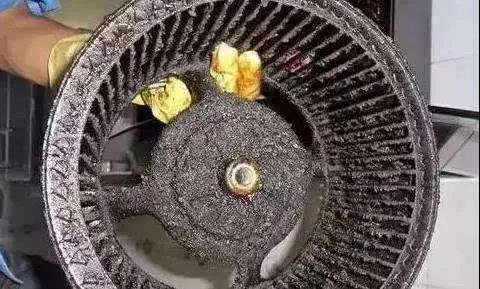 你多久清洗一次油煙機(jī)？
