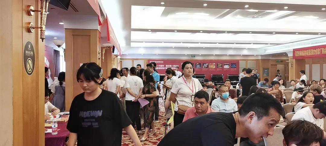 “蒸烤時代·技壓群雄”佳歌集成灶山東臨沂廠家直銷會圓滿收官！