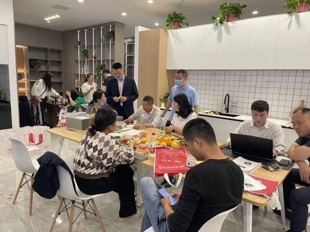 【喜報】熱烈祝賀佳歌集成灶株洲專賣二店盛大開業(yè)！