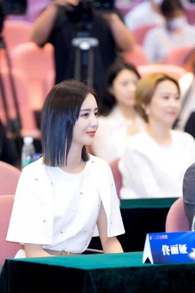 第14屆中國金鷹電視藝術節(jié)，佳歌代言人佟麗婭受邀共襄盛會