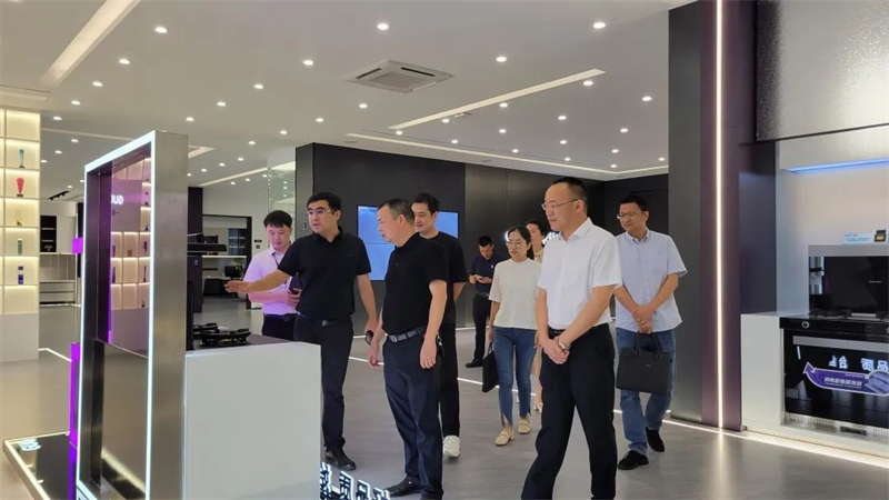 紹興市市場(chǎng)監(jiān)督管理局領(lǐng)導(dǎo)一行蒞臨佳歌二期智能化新工廠參觀考察！